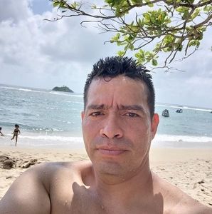 Meet your Posher, Luis
